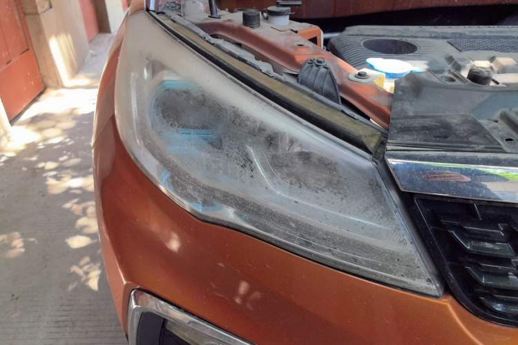 Used Leopaard CS9 2017 1.5L CVT Comfort Model Right Front Headlight