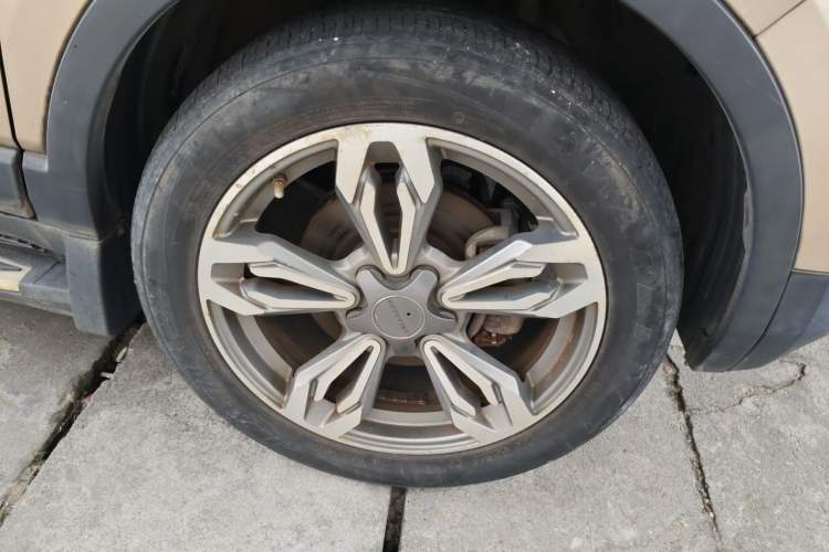 Used Leopaard CS9 2017 1.5L Manual Elite Model Right Front Wheel Hub