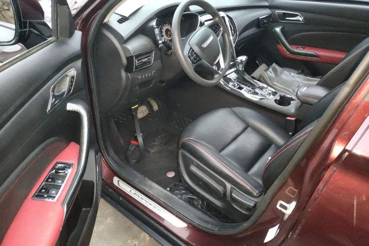 Used Leopaard CS9 2017 1.5L CVT Comfort Model Driver Seat