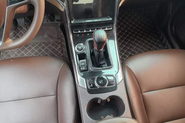 Used Leopaard CS9 2017 1.5L Manual Comfort Model Gear Lever