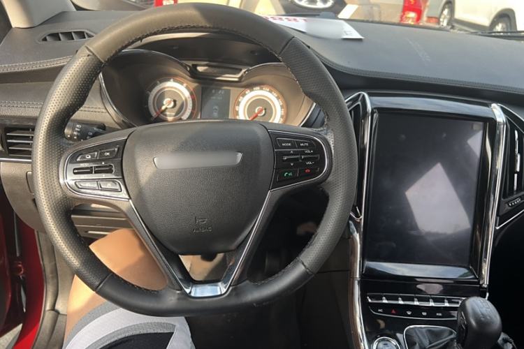 Used Leopaard CS9 2017 1.5L Manual Elite Model Interior 1