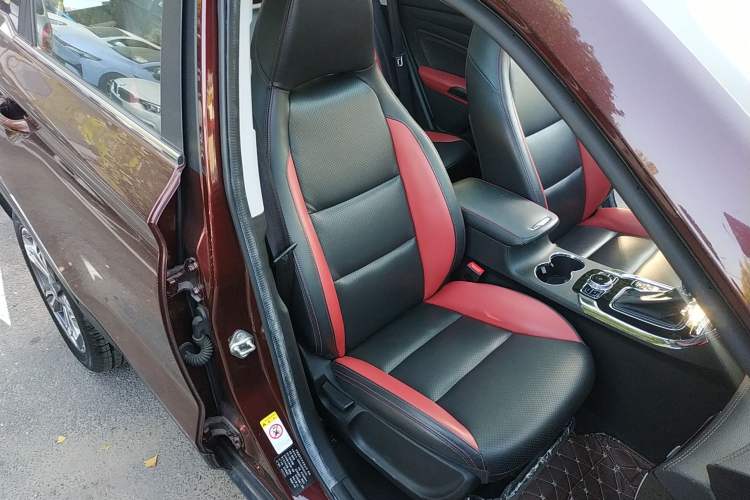 Used Leopaard CS9 2017 1.5L CVT Luxury Model Interior 6