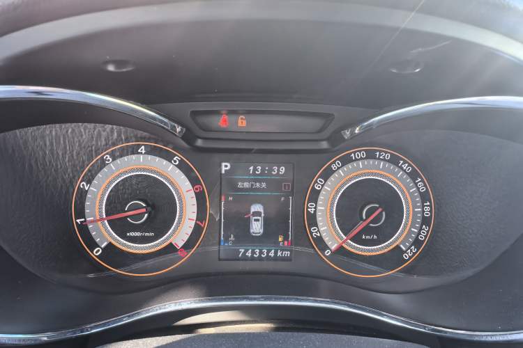 Used Leopaard CS9 2017 1.5L CVT Comfort Model Odometer Close Up