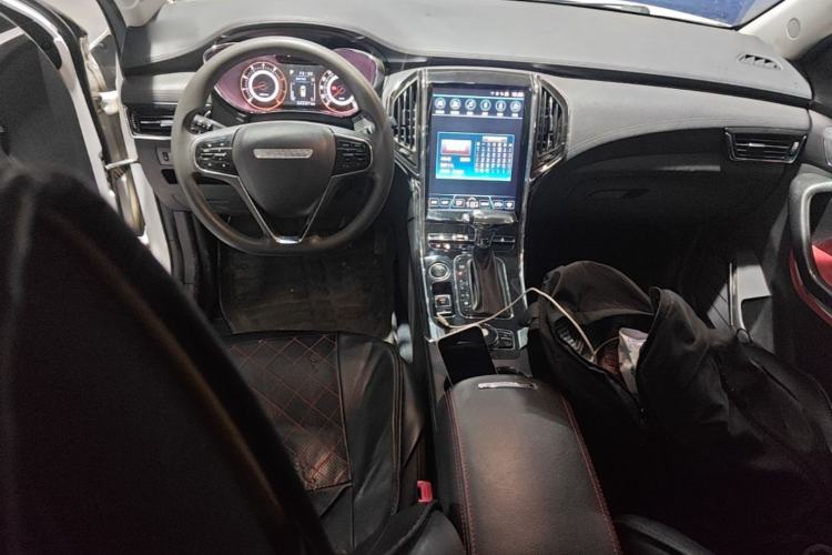 Used Leopaard CS9 2017 1.5L CVT Fashion Edition Center Console
