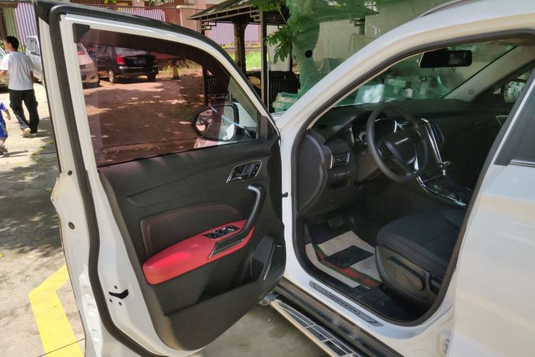 Used Leopaard CS9 2017 1.5L CVT Comfort Model Driver Seat