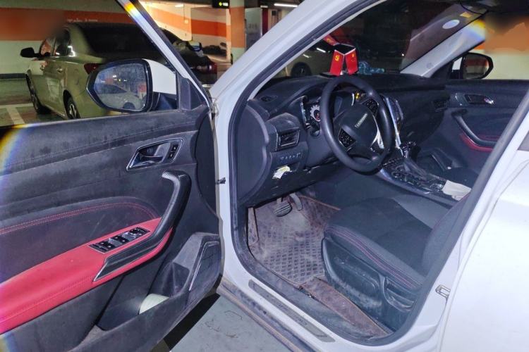 Used Leopaard CS9 2017 1.5L CVT Fashion Edition Driver Seat