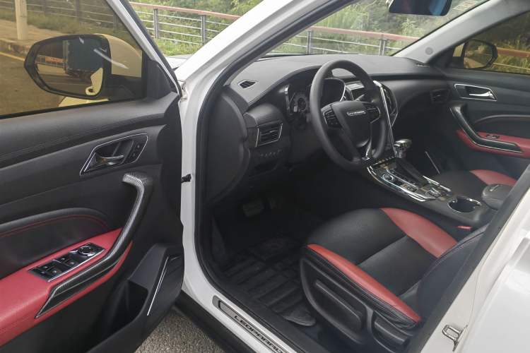Used Leopaard CS9 2017 1.5L CVT Fashion Edition Driver Seat
