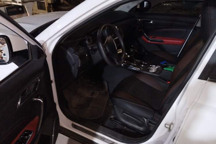 Used Leopaard CS9 2017 1.5L Manual Fashion Model Driver Seat