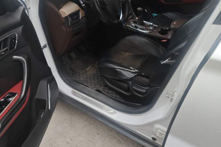 Used Leopaard CS9 2017 1.5L Manual Fashion Model Driver Seat