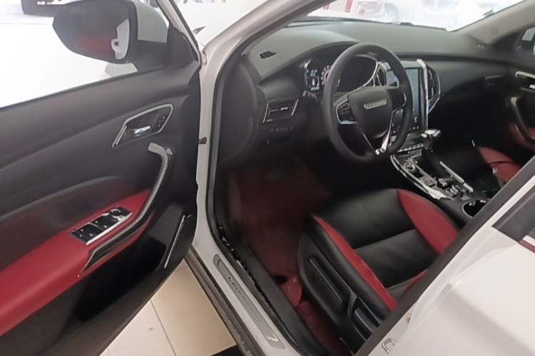 Used Leopaard CS9 2017 1.5L CVT Comfort Model Driver Seat
