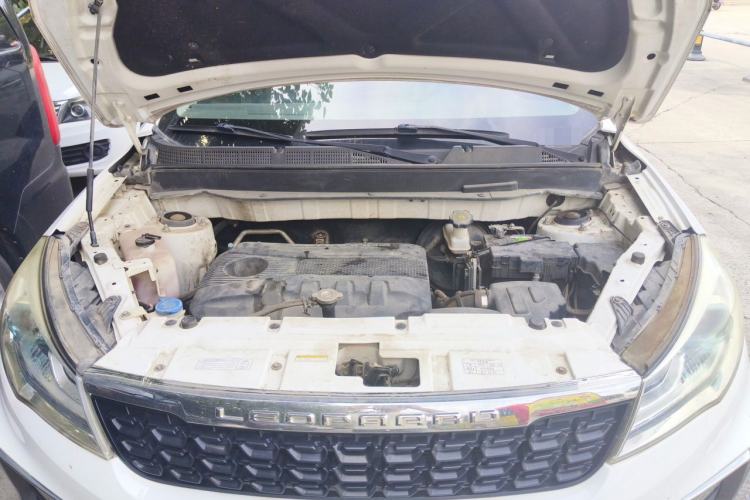 Used Leopaard CS9 2017 1.5L Manual Comfort Model Engine Bay