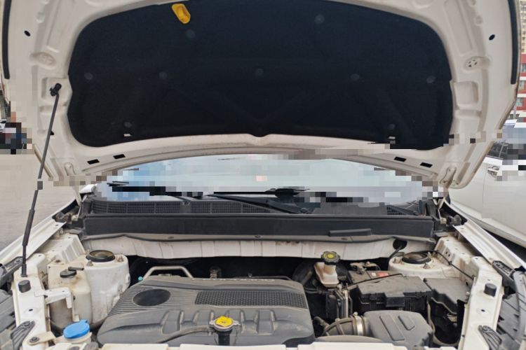 Used Leopaard CS9 2017 1.5L Manual Elite Model Engine Bay