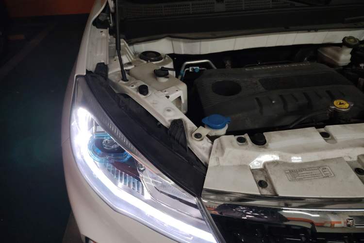 Used Leopaard CS9 2017 1.5L CVT Fashion Edition Engine Bay Right