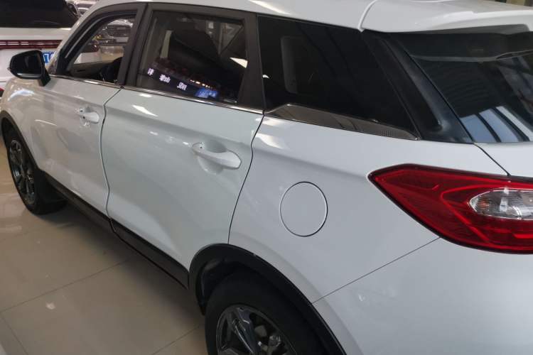 Used Leopaard CS9 2017 1.5L Manual Fashion Model Exterior 3