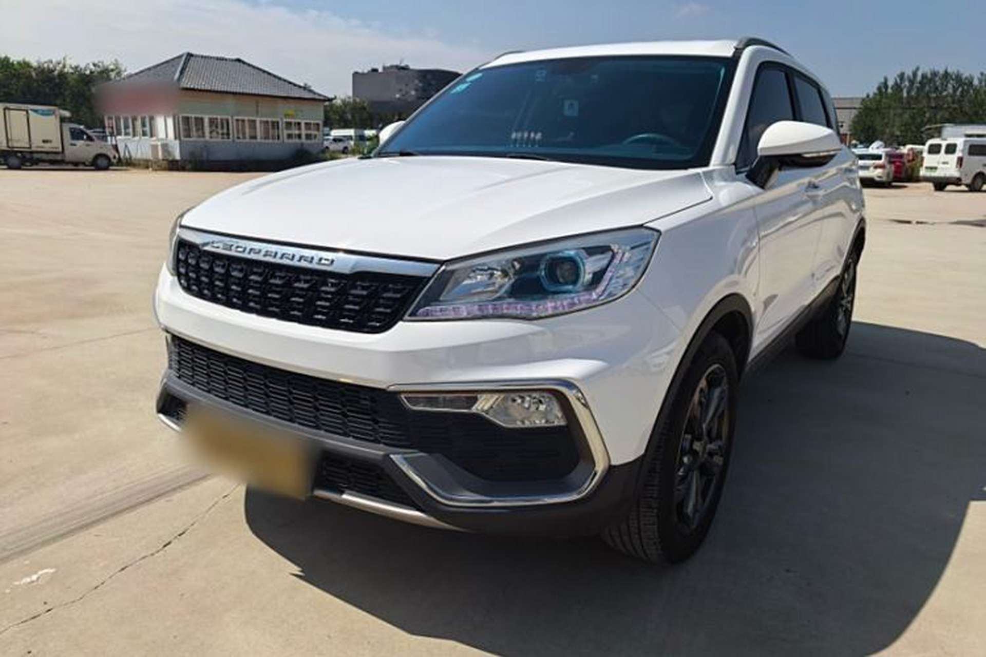 Used Leopaard CS9 2017 1.5L CVT Fashion Edition Front Left 45 Deg