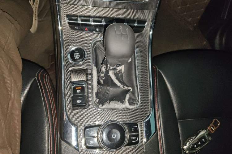 Used Leopaard CS9 2017 1.5L Manual Fashion Model Gear Lever