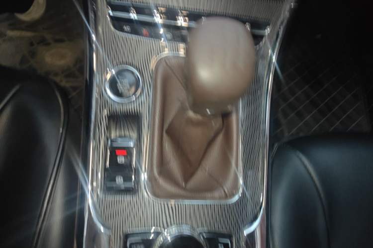 Used Leopaard CS9 2017 1.5L Manual Fashion Model Gear Lever