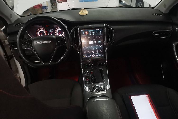 Used Leopaard CS9 2017 1.5L CVT Fashion Edition Interior 2