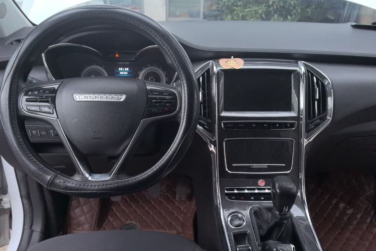 Used Leopaard CS9 2017 1.5L Manual Fashion Model Interior 2