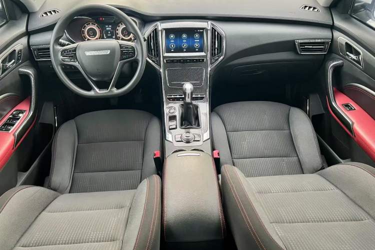 Used Leopaard CS9 2017 1.5L Manual Fashion Model Interior 3
