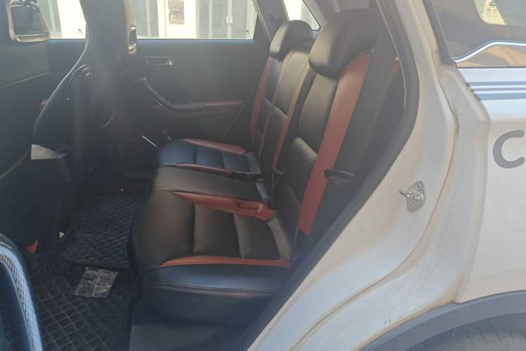 Used Leopaard CS9 2017 1.5L Manual Fashion Model Interior 4