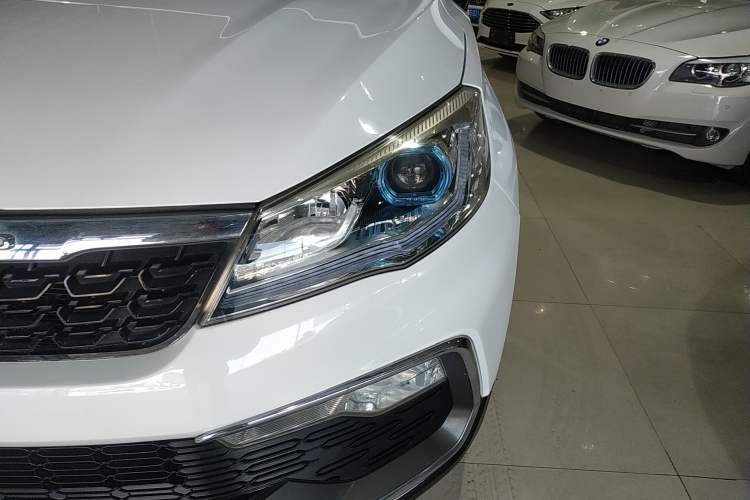 Used Leopaard CS9 2017 1.5L CVT Comfort Model Left Front Headlight
