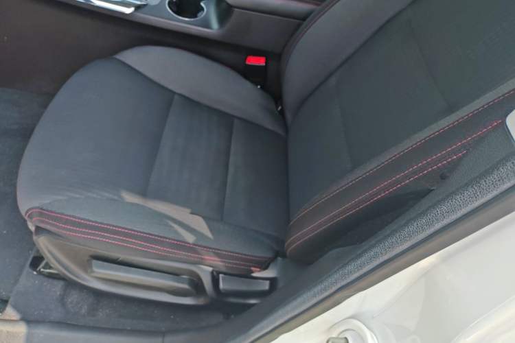 Used Leopaard CS9 2017 1.5L CVT Fashion Edition Left Front Seat