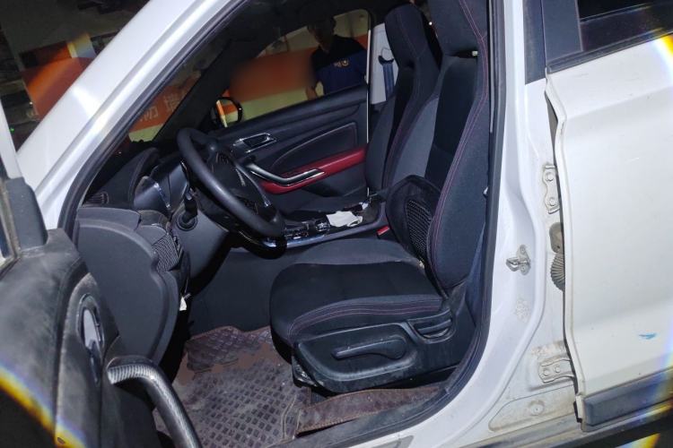 Used Leopaard CS9 2017 1.5L CVT Fashion Edition Left Front Seat