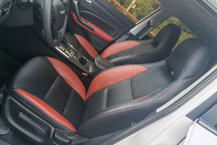 Used Leopaard CS9 2017 1.5L CVT Fashion Edition Left Front Seat