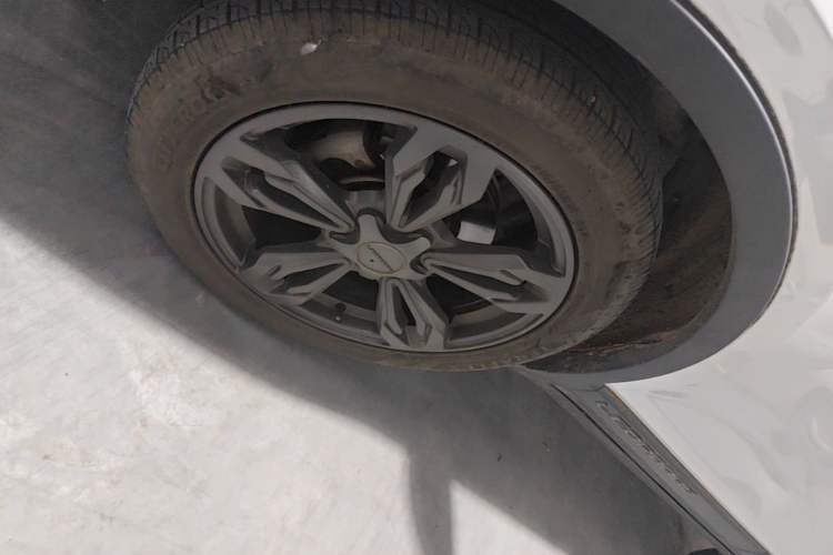 Used Leopaard CS9 2017 1.5L CVT Fashion Edition Left Front Wheel Hub