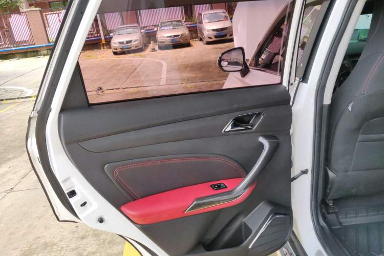 Used Leopaard CS9 2017 1.5L CVT Comfort Model Left Rear Door Interior