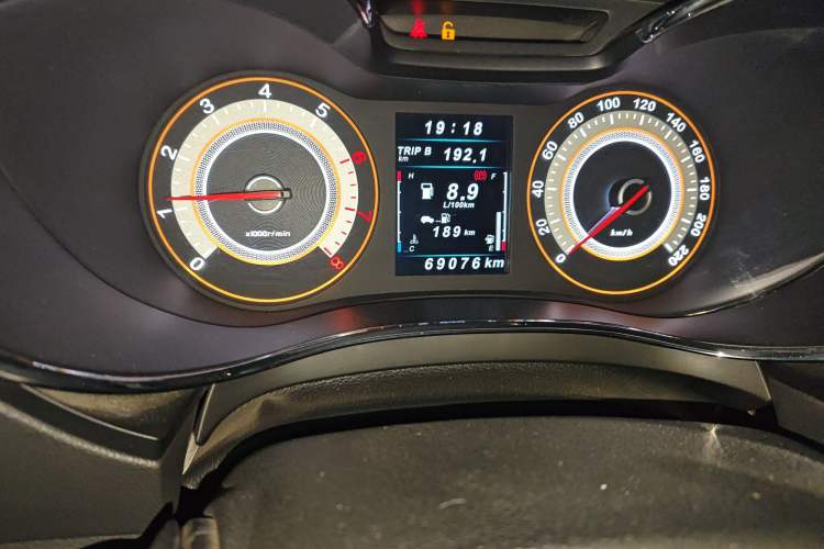 Used Leopaard CS9 2017 1.5L Manual Fashion Model Odometer Close Up