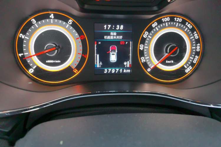 Used Leopaard CS9 2017 1.5L Manual Fashion Model Odometer Close Up