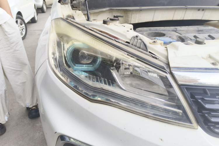 Used Leopaard CS9 2017 1.5L Manual Comfort Model Right Front Headlight