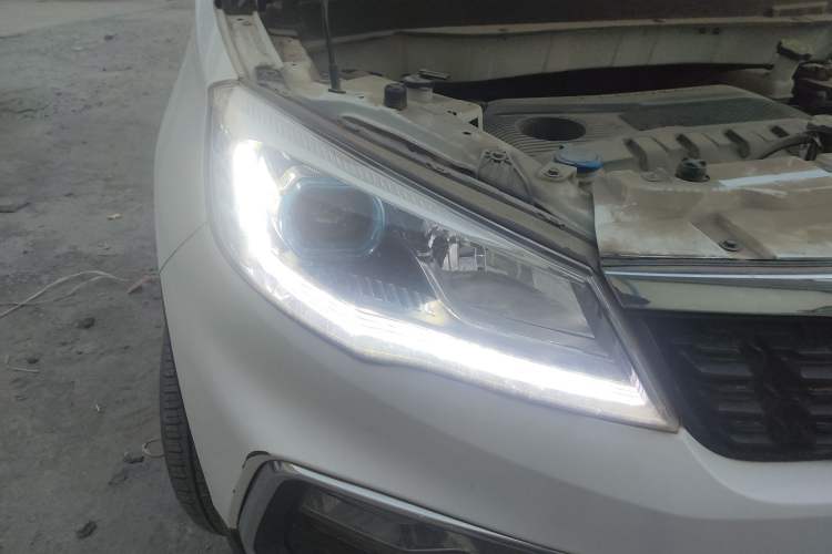 Used Leopaard CS9 2017 1.5L CVT Fashion Edition Right Front Headlight