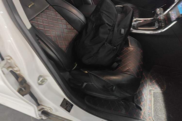 Used Leopaard CS9 2017 1.5L CVT Fashion Edition Right Front Seat