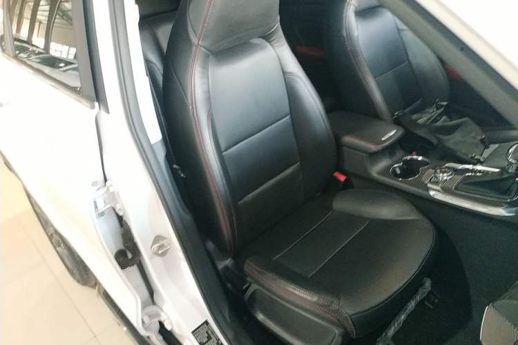 Used Leopaard CS9 2017 1.5L CVT Comfort Model Right Front Seat
