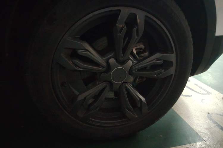 Used Leopaard CS9 2017 1.5L CVT Fashion Edition Right Front Wheel Hub