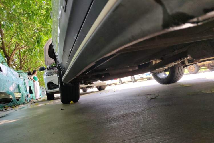 Used Leopaard CS9 2017 1.5L CVT Comfort Model Right Side Sill