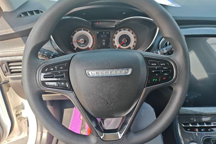 Used Leopaard CS9 2017 1.5L CVT Fashion Edition Steering Wheel