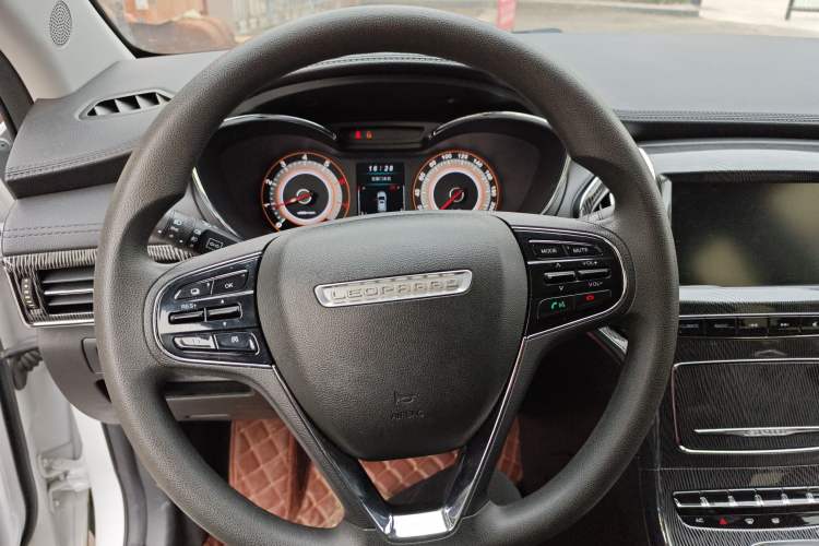 Used Leopaard CS9 2017 1.5L Manual Fashion Model Steering Wheel