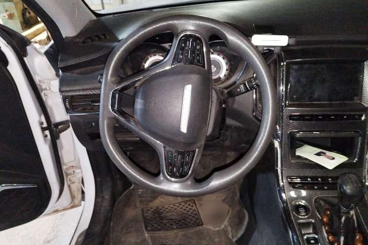 Used Leopaard CS9 2017 1.5L Manual Fashion Model Steering Wheel