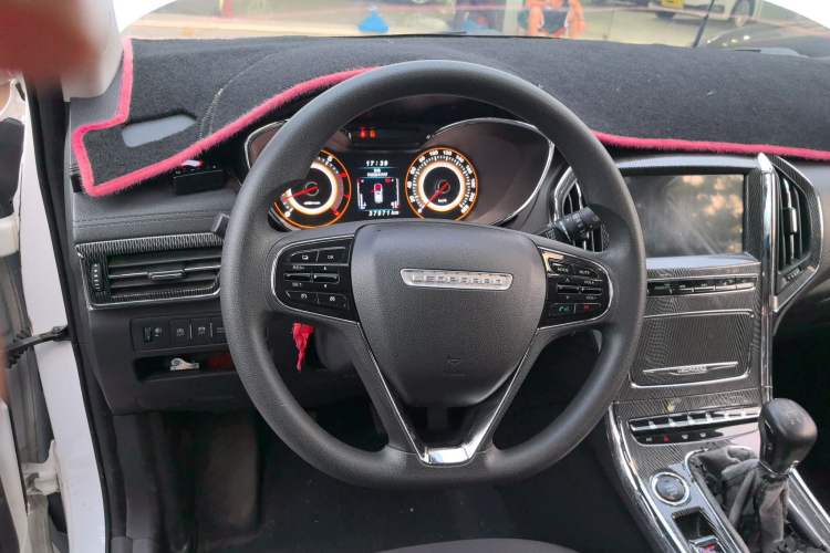 Used Leopaard CS9 2017 1.5L Manual Fashion Model Steering Wheel