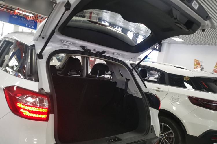 Used Leopaard CS9 2017 1.5L Manual Fashion Model Trunk