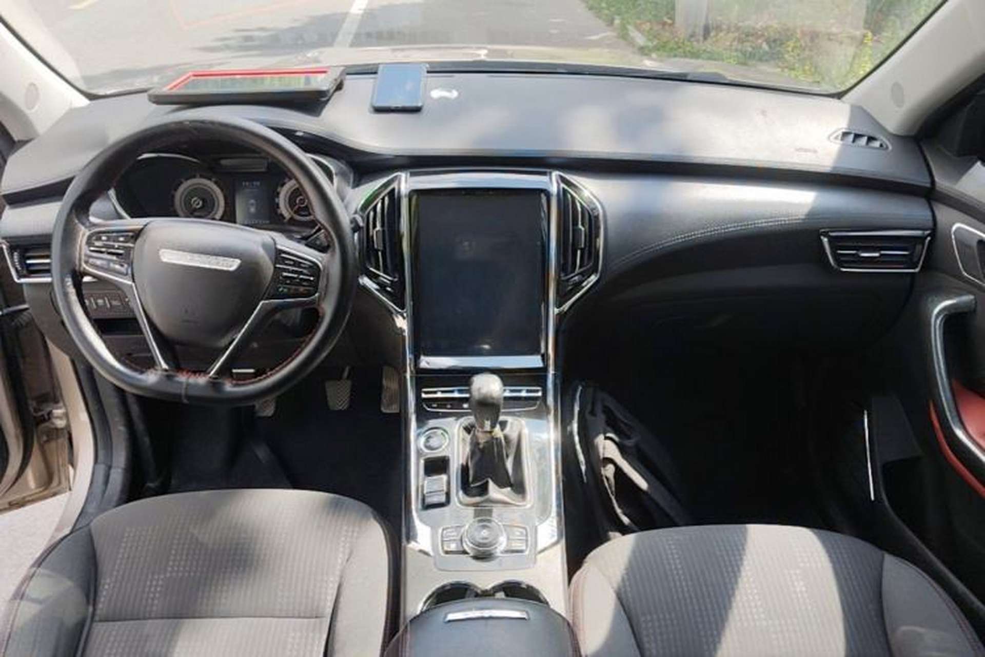 Used Leopaard CS9 2017 1.5L Manual Comfort Model Center Console