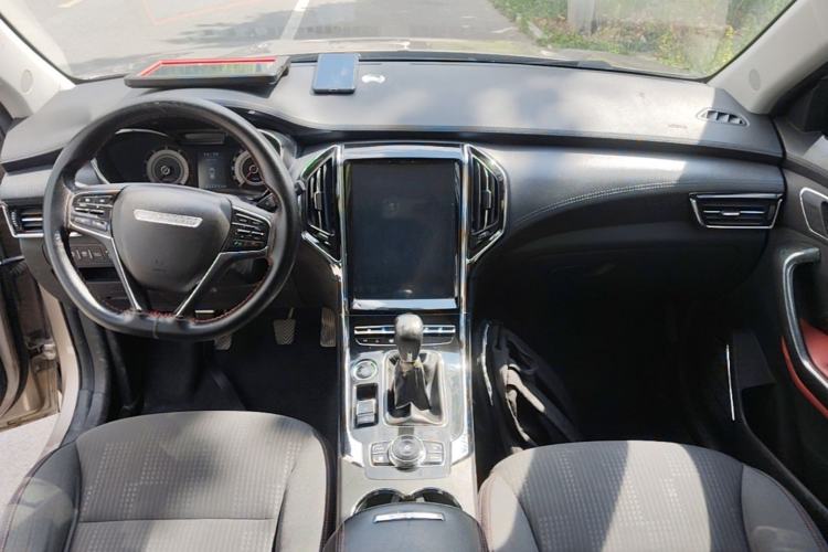 Used Leopaard CS9 2017 1.5L Manual Comfort Model Center Console