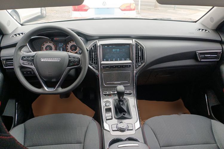 Used Leopaard CS9 2017 1.5L Manual Fashion Model Center Console