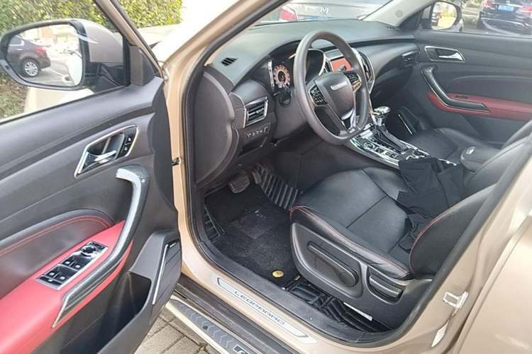 Used Leopaard CS9 2017 1.5L CVT Fashion Edition Driver Seat