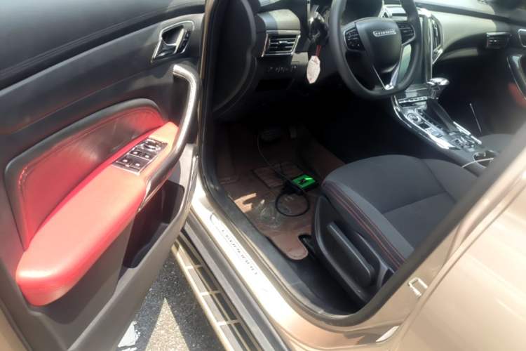 Used Leopaard CS9 2017 1.5L CVT Fashion Edition Driver Seat