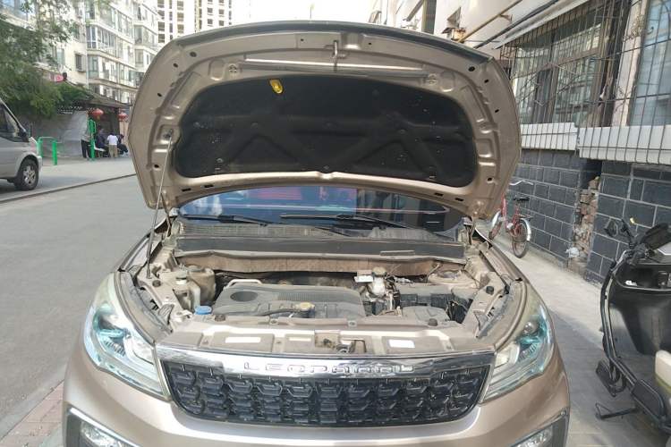 Used Leopaard CS9 2017 1.5L Manual Comfort Model Engine Bay
